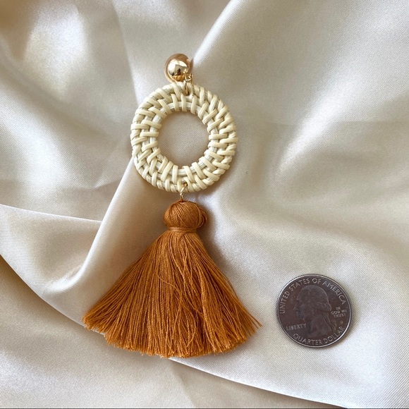 “Orval” Earrings Tassels Wicker Cream White - Picture 3 of 4